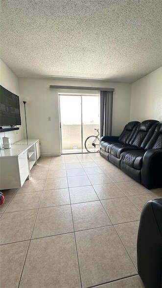 Foto del edificio - 6060 W 21st Ct