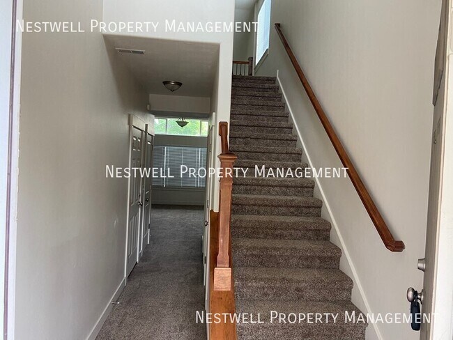 Foto del edificio - Beautiful 3-bed Townhome in Sandy