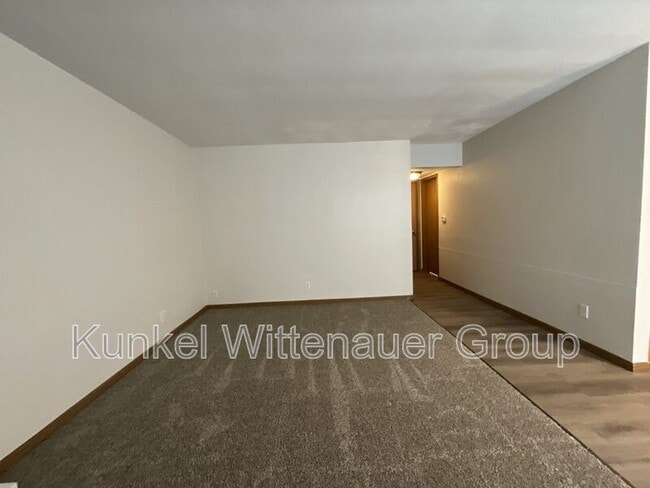 Foto del edificio - 1803-1 Jamestown Road