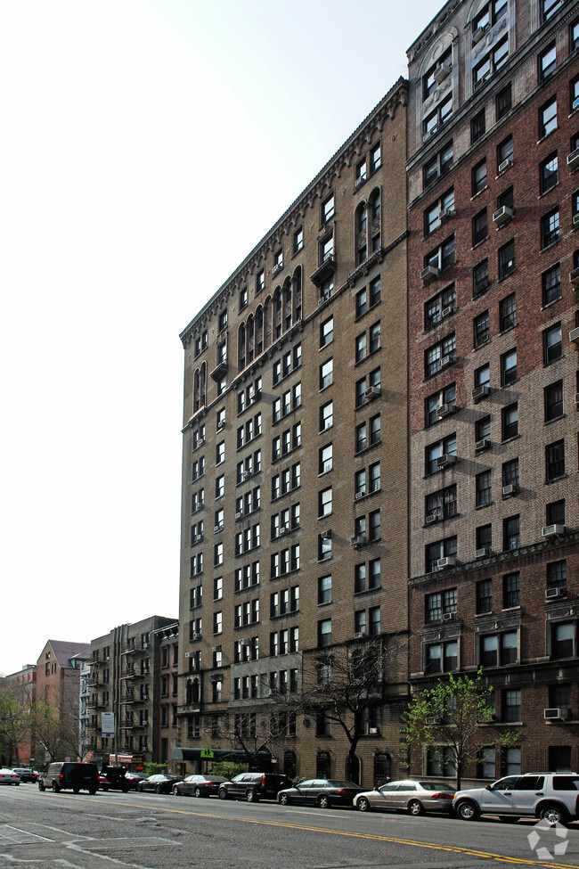 Foto del edificio - 118 W 79th St