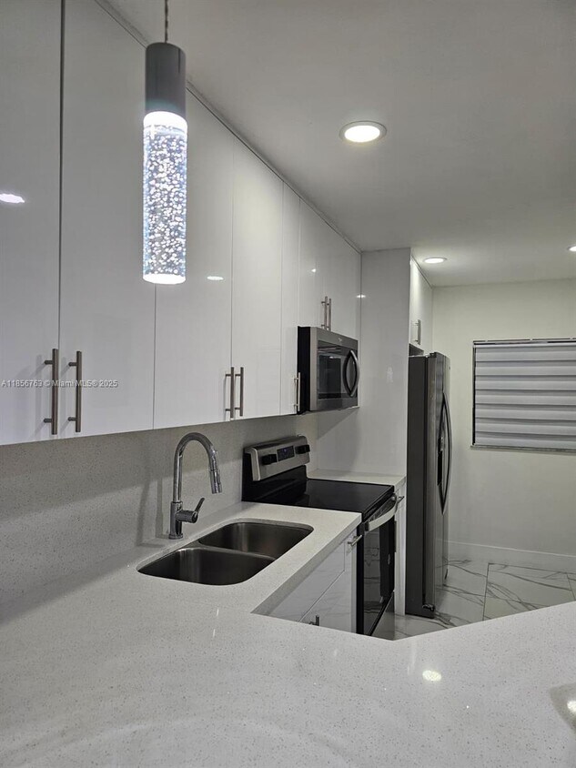 Foto principal - 6405 W 27th Ln