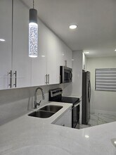 Building Photo - 6405 W 27th Ln