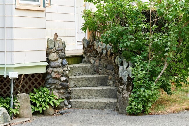 Foto del edificio - 127 Upham St