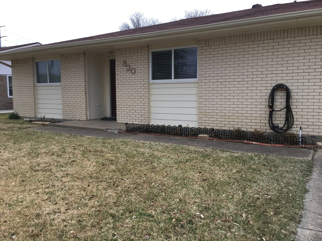 Primary Photo - Three Bedroom w/ Garage - Coppell ISD