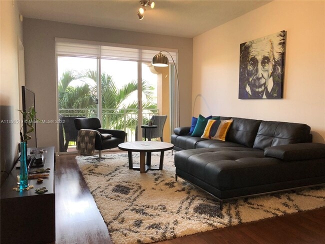 Foto del edificio - 6700 NW 114th Ave