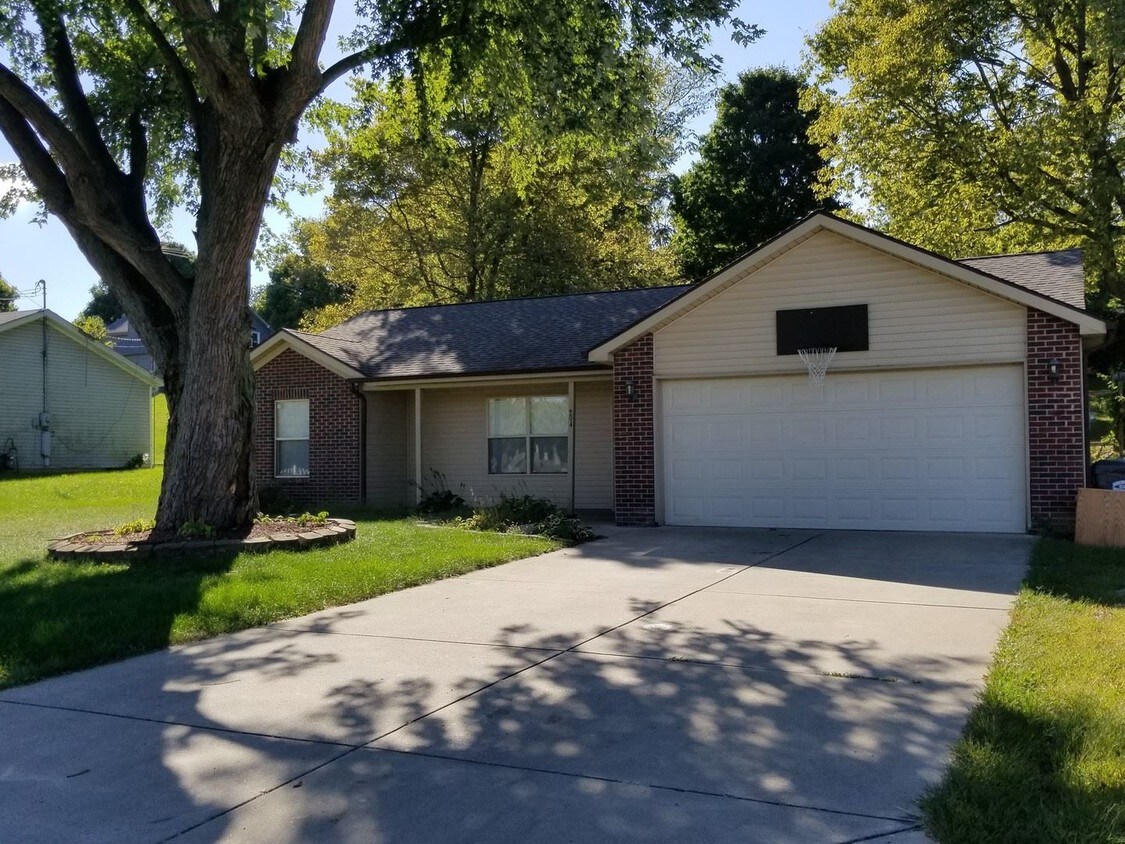 Primary Photo - 3 br, 2 bath House - 294 Delaware