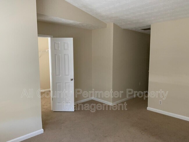 Foto del edificio - 2795 Vining Ridge Ter