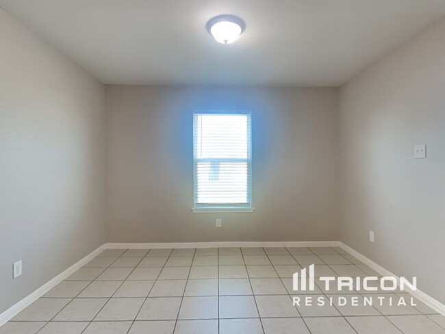 Foto del edificio - 652 Totem Trail Dr