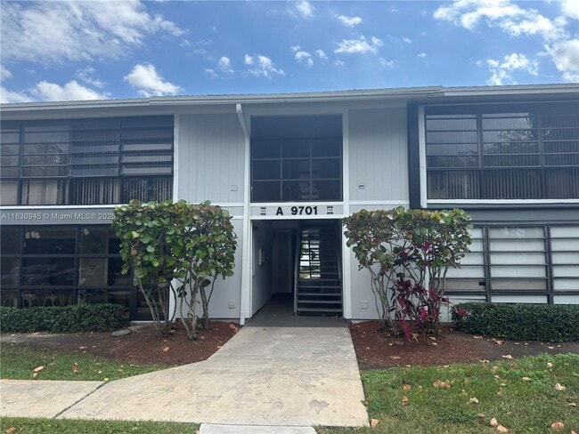 Building Photo - 9701 Hammocks Blvd