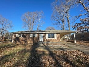 Building Photo - 1570 Timberlake Dr