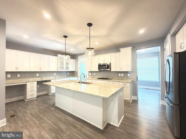 Foto del edificio - 2512 Buckthorn Dr