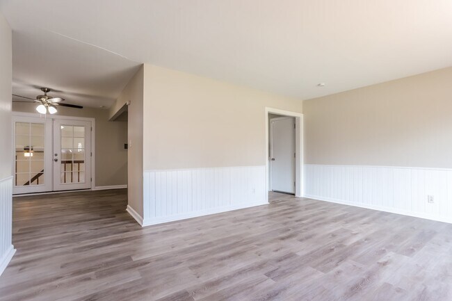 Building Photo - 2727 S Stuart Street
