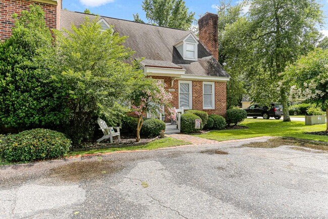 Foto del edificio - 2999 Delaware Dr