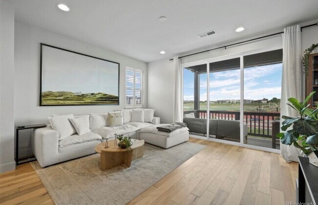 Foto del edificio - 2438 W 167th Ln