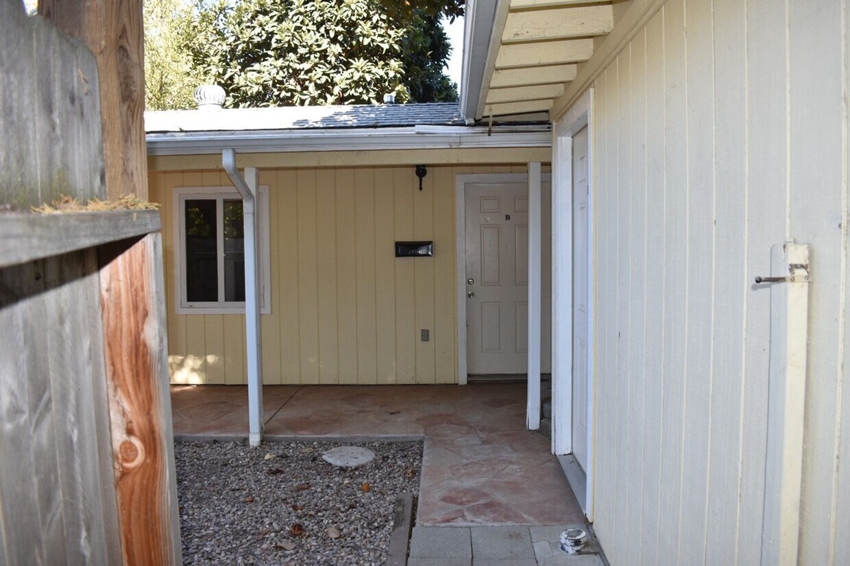 Primary Photo - 5280 Capistrano Ave