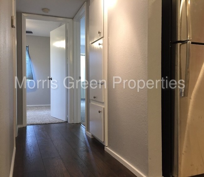 Foto del edificio - 2104 Cullen Ave