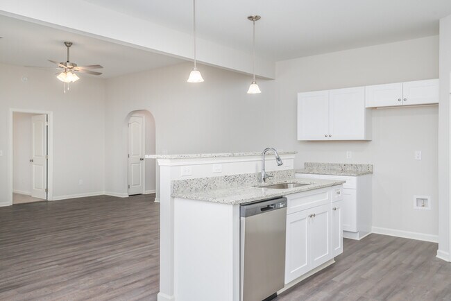 Foto del edificio - 125 Brownstone Loop