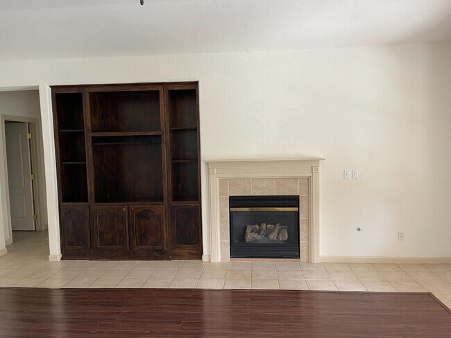 Foto del edificio - 8714 N Heartland Way
