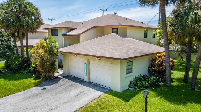 Foto del edificio - 1780 NE 39th Ct