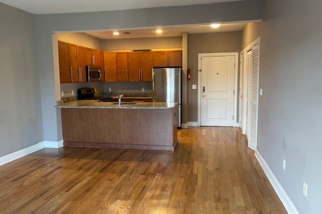 Foto del edificio - 1210 Windsor Park Ct