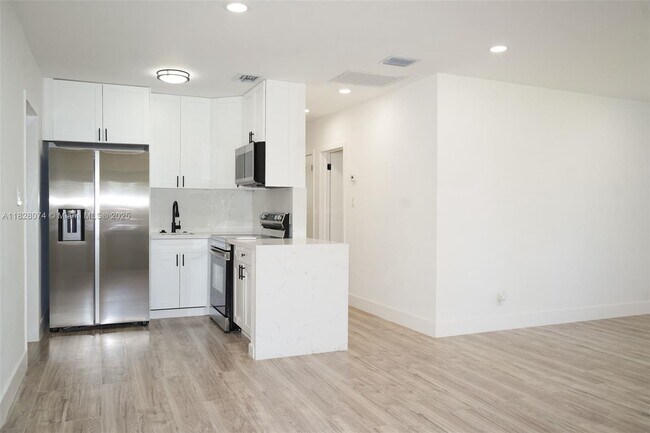 Foto del edificio - 2411 NW 9th St