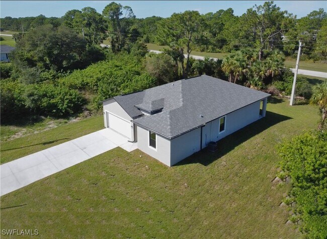 Foto del edificio - 9020 Green Cir