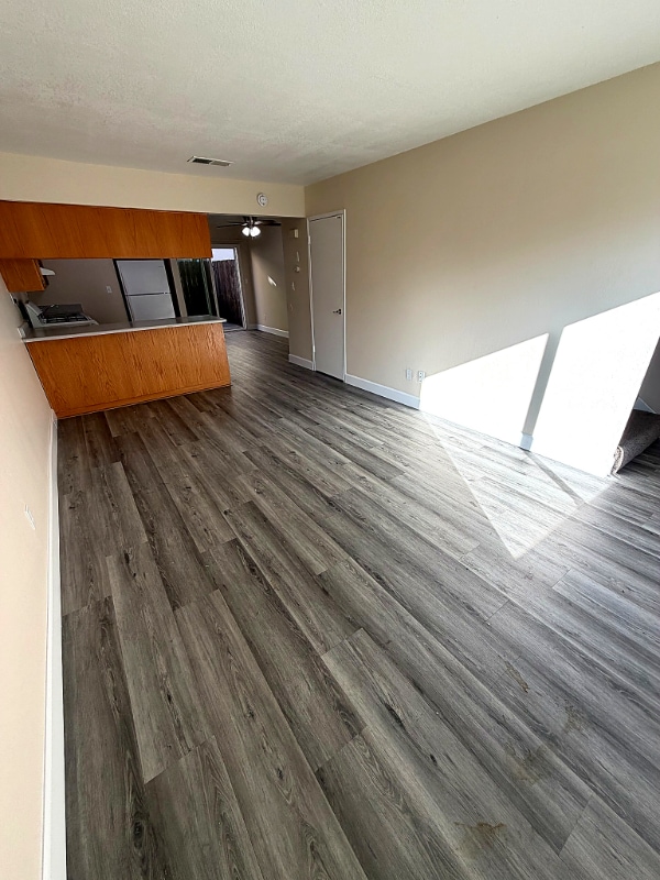 Foto del edificio - 610 Silverwood Ave