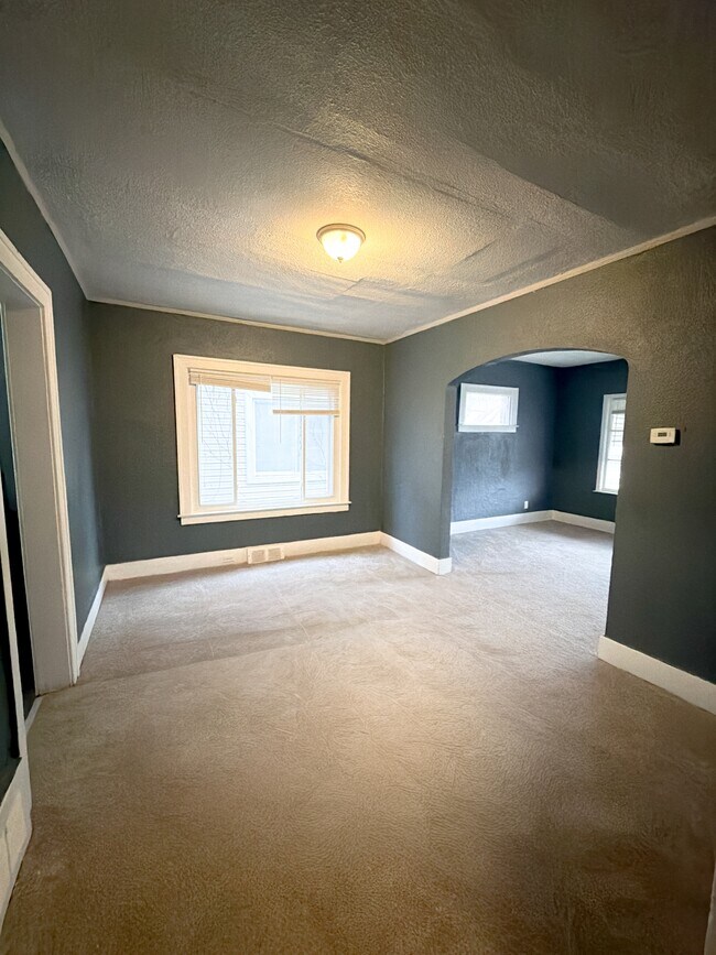 Foto del edificio - 14011 Roselawn St