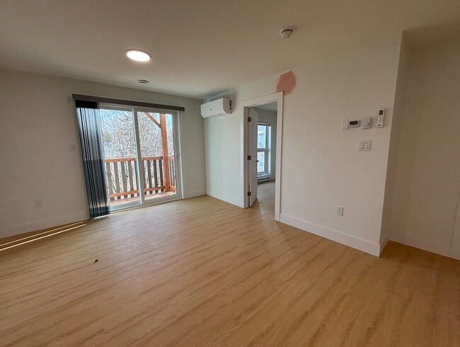 Photo du bâtiment - 124 Wallace Ave