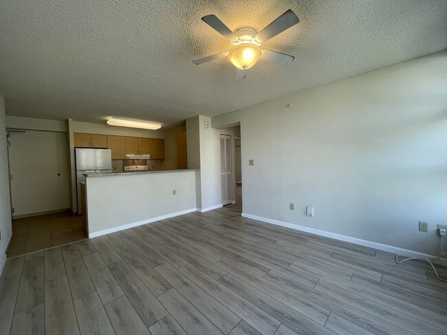Building Photo - HOLOMUA..1315 Kalakaua Ave. Hon., HI. 9682...