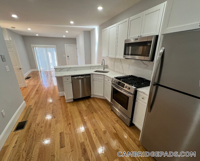 Foto del edificio - 372 Oxford St