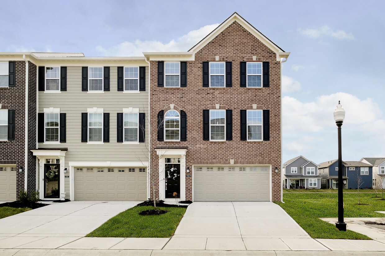 7001 Adalene Ln, Carmel, IN 46033 Townhome Rentals in Carmel IN