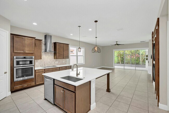 Foto del edificio - 10227 Henbury St