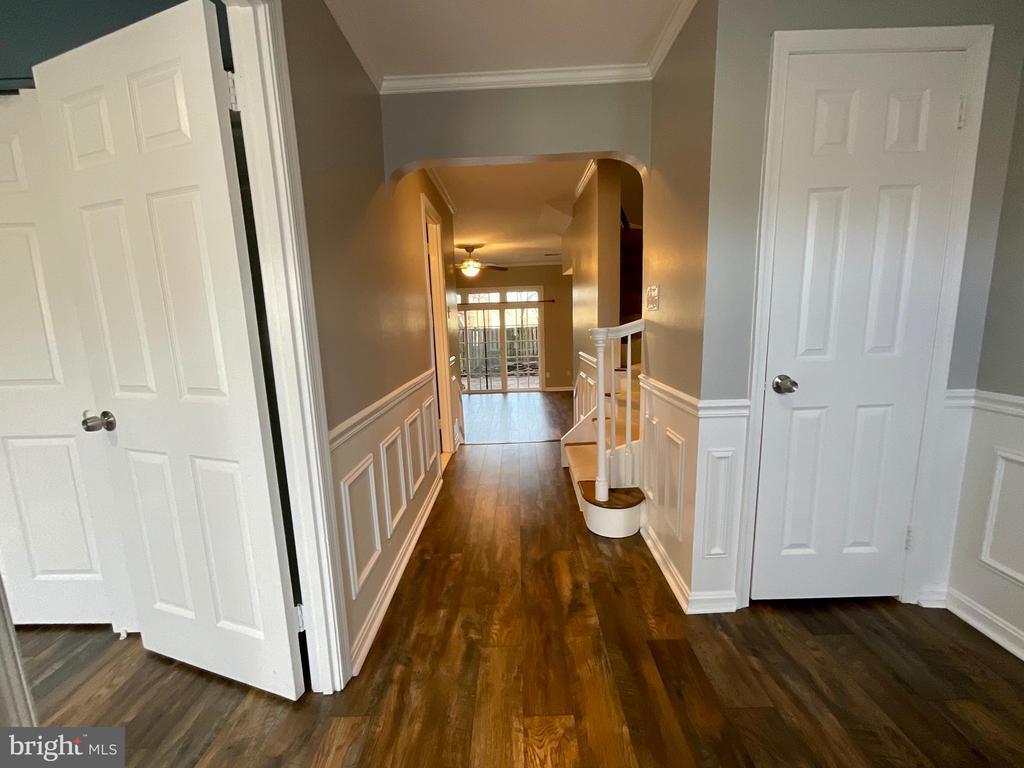 Foto principal - 6703 Washington Blvd