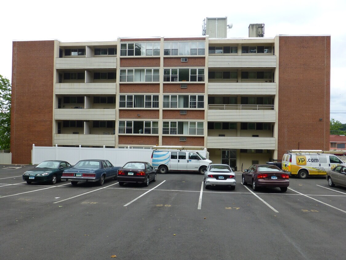 Building Photo - 1700 Dixwell Ave