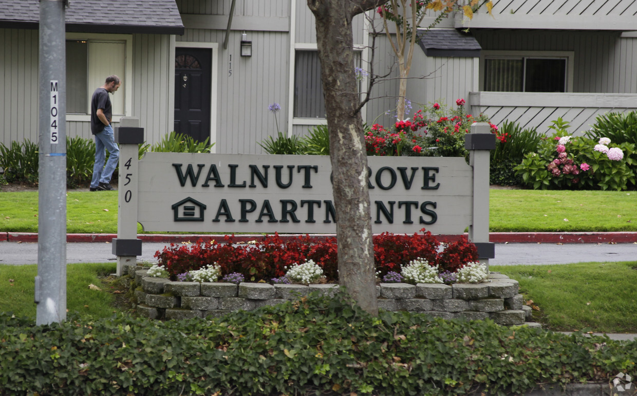 Foto del edificio - Walnut Grove Apartments