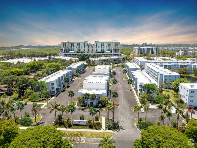 Building Photo - Atlantica at Dania Beach