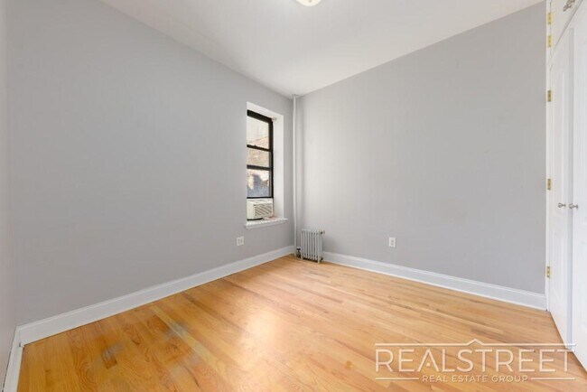 Foto del edificio - Lovely 2.5 Bedroom Duplex in Park Slope steps from Prospect Park