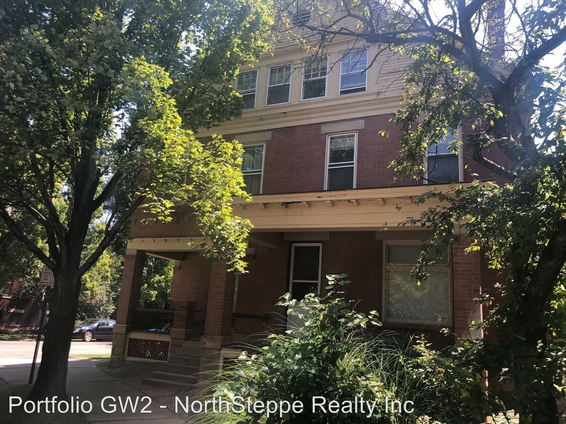 Primary Photo - 351 W 6th Ave