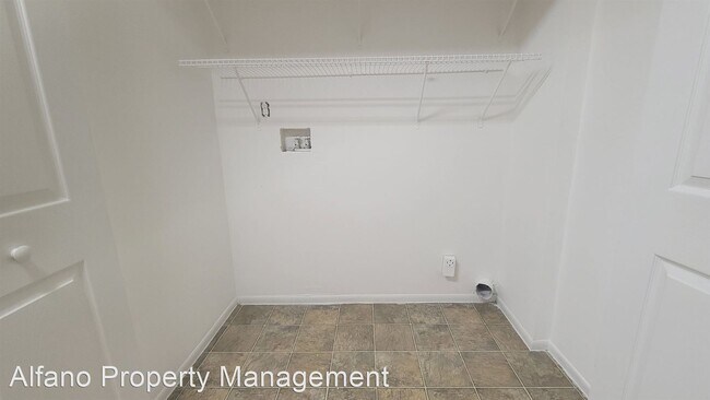 Building Photo - 2 br, 2 bath House - 650 KENWICK CIRCLE Un...