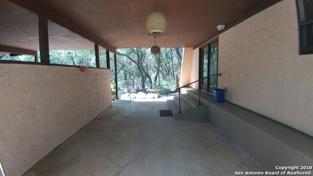 Foto del edificio - 15903 Purple Sage Rd