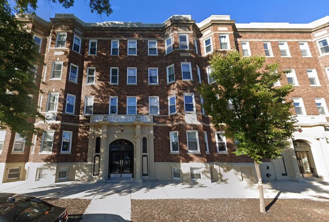 Building Photo - 1198 Commonwealth Ave