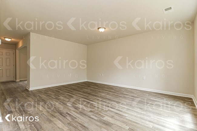 Foto del edificio - 94 Fishtales Dr