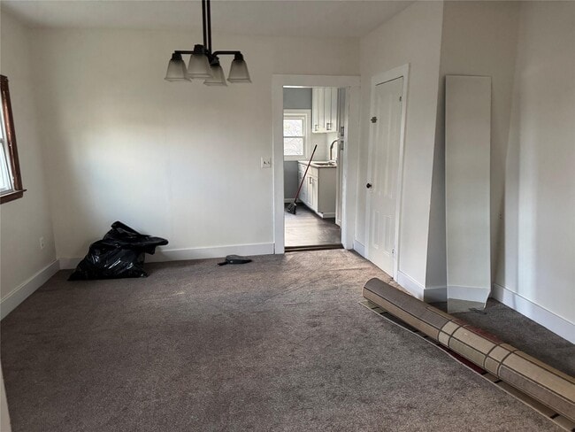 Building Photo - 13 Beattie Ave