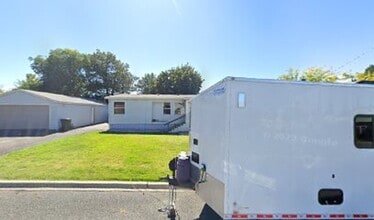 Building Photo - 1445 Cliff St