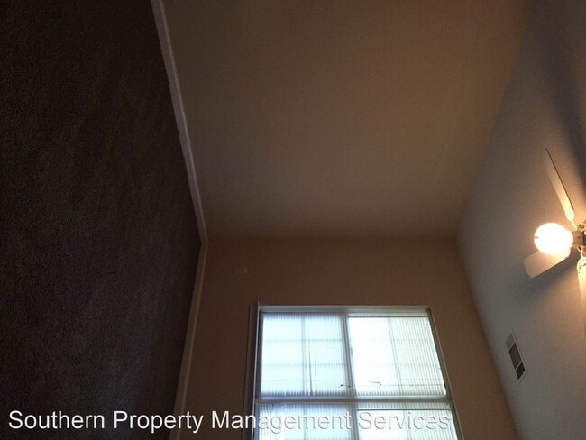 Foto del edificio - 3 br, 2 bath House - 8 Ramble Rd