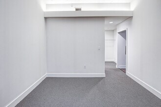 Building Photo - The Creswell