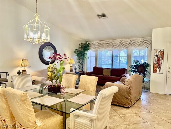 Building Photo - 2404 Floyd Ct