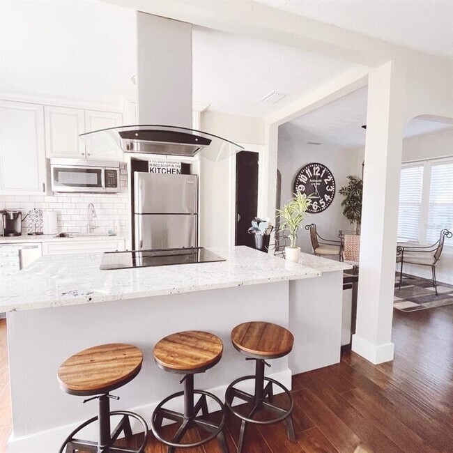 Foto del edificio - 4120 2nd Ave S