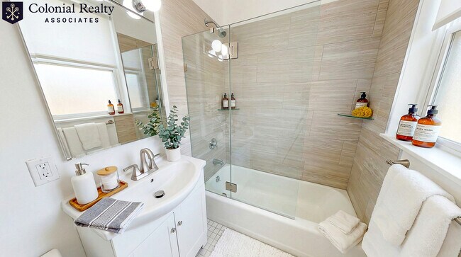 Foto del edificio - 2031 Commonwealth Ave